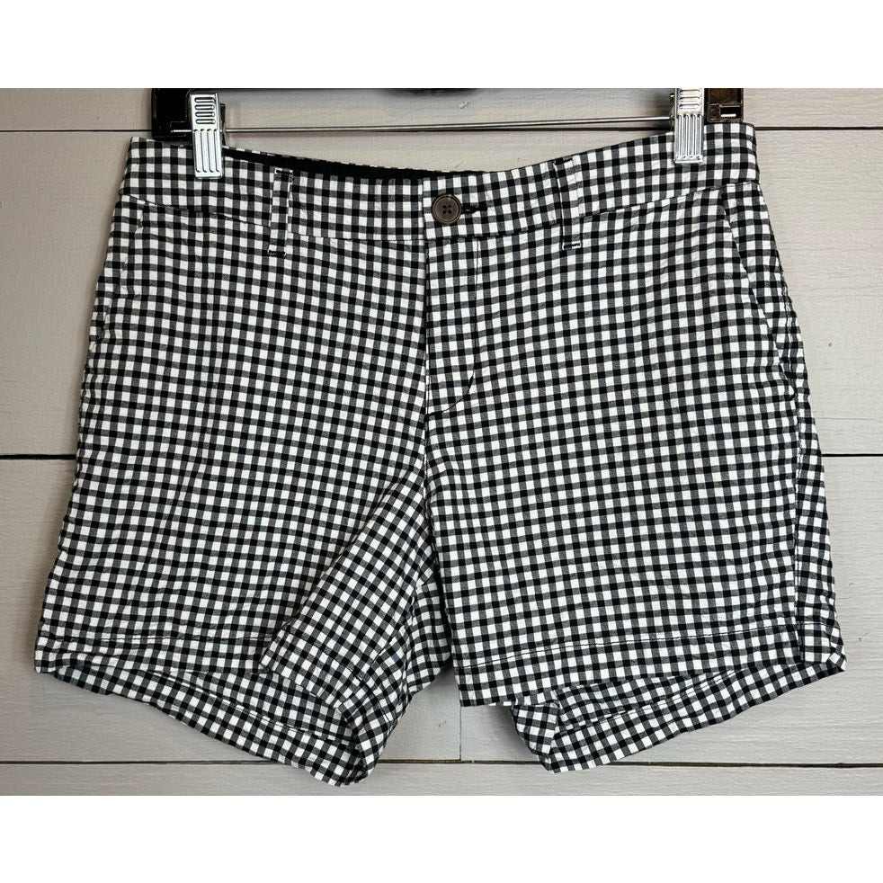 Old Navy Shorts Women's Size 4 - Image 1