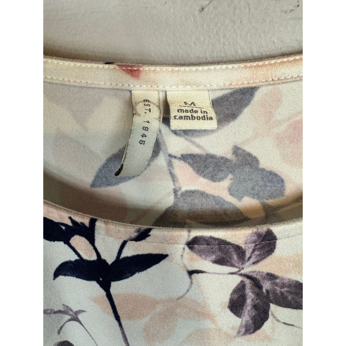 Cato Long Sleeve Blouse Women's Size Medium - Image 3