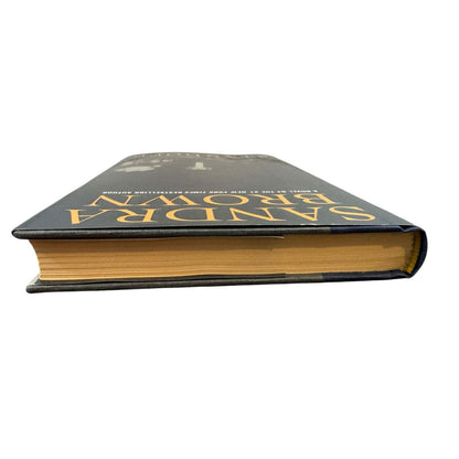 Standoff by Sandra Brown (Hardcover) - Image 6