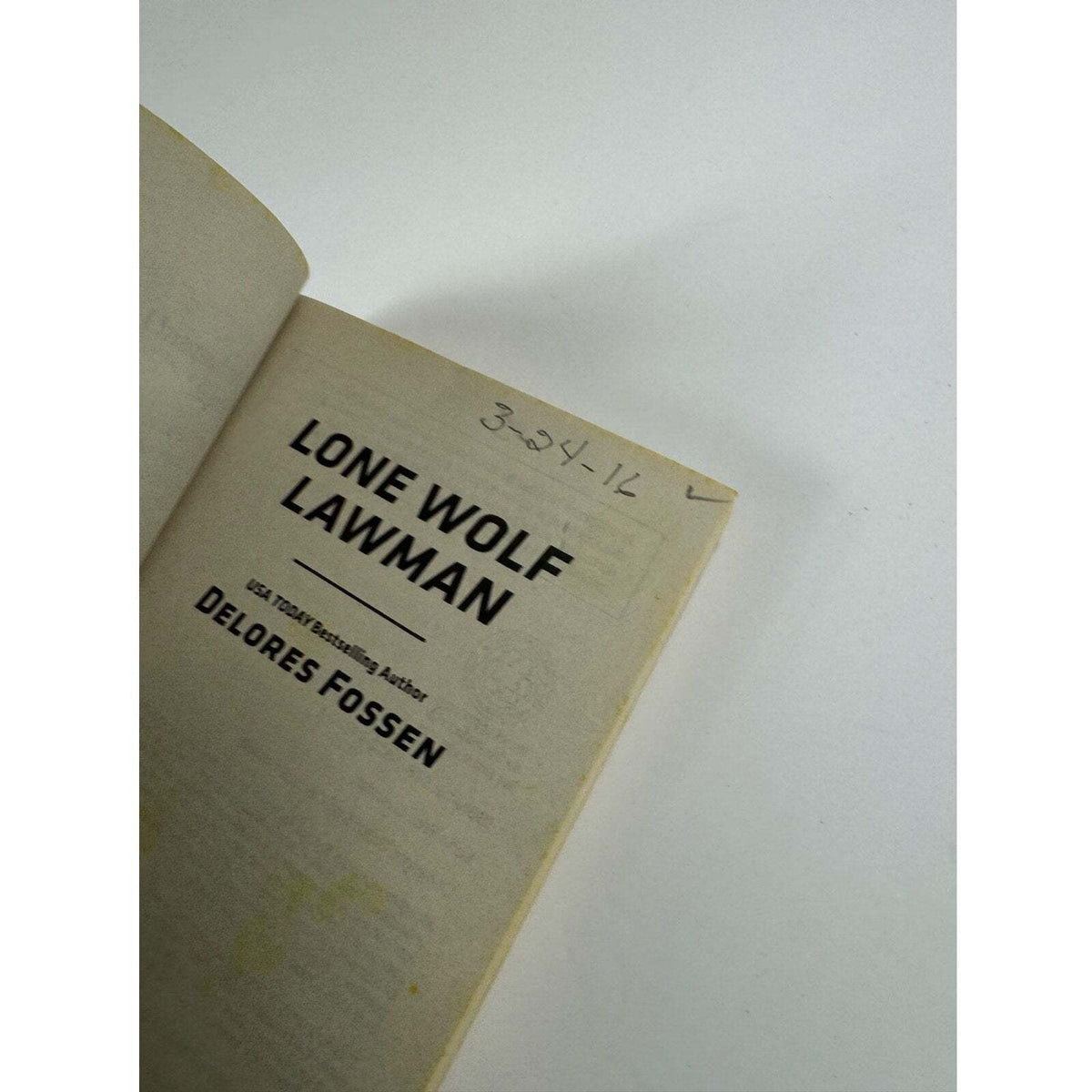 Lone Wolf Lawman by Delores Fossen - Image 8
