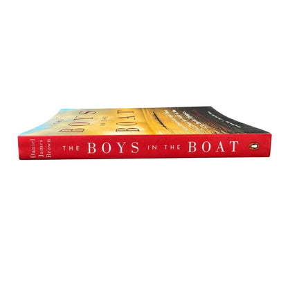 The Boys in the Boat by Daniel James Brown (Paperback) - Image 3