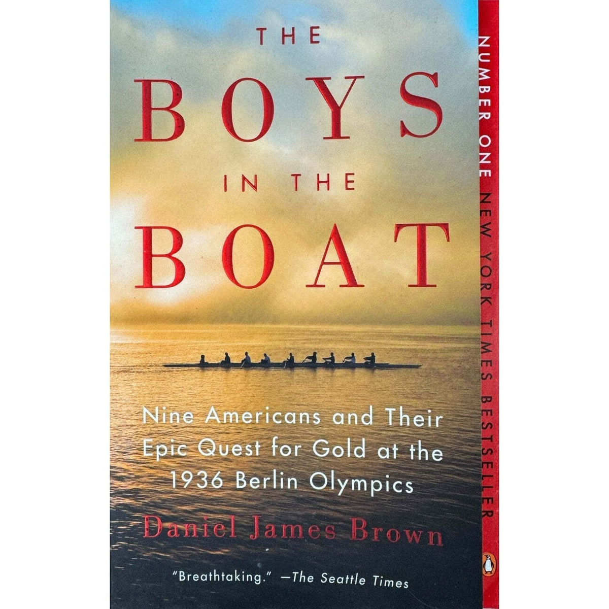 The Boys in the Boat by Daniel James Brown (Paperback) - Image 1