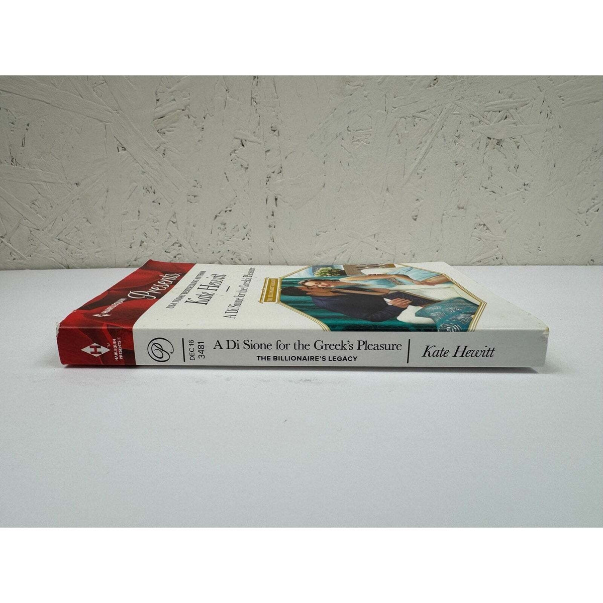 A Di Sione for the Greek's Pleasure by Kate Hewitt (Paperback) - Image 3