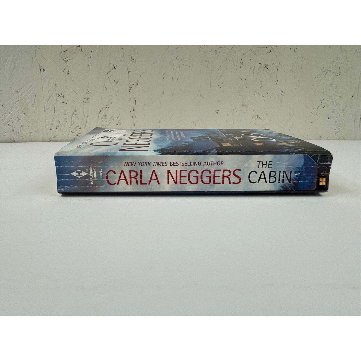 The Cabin by Carla Neggers (Paperback) - Image 3