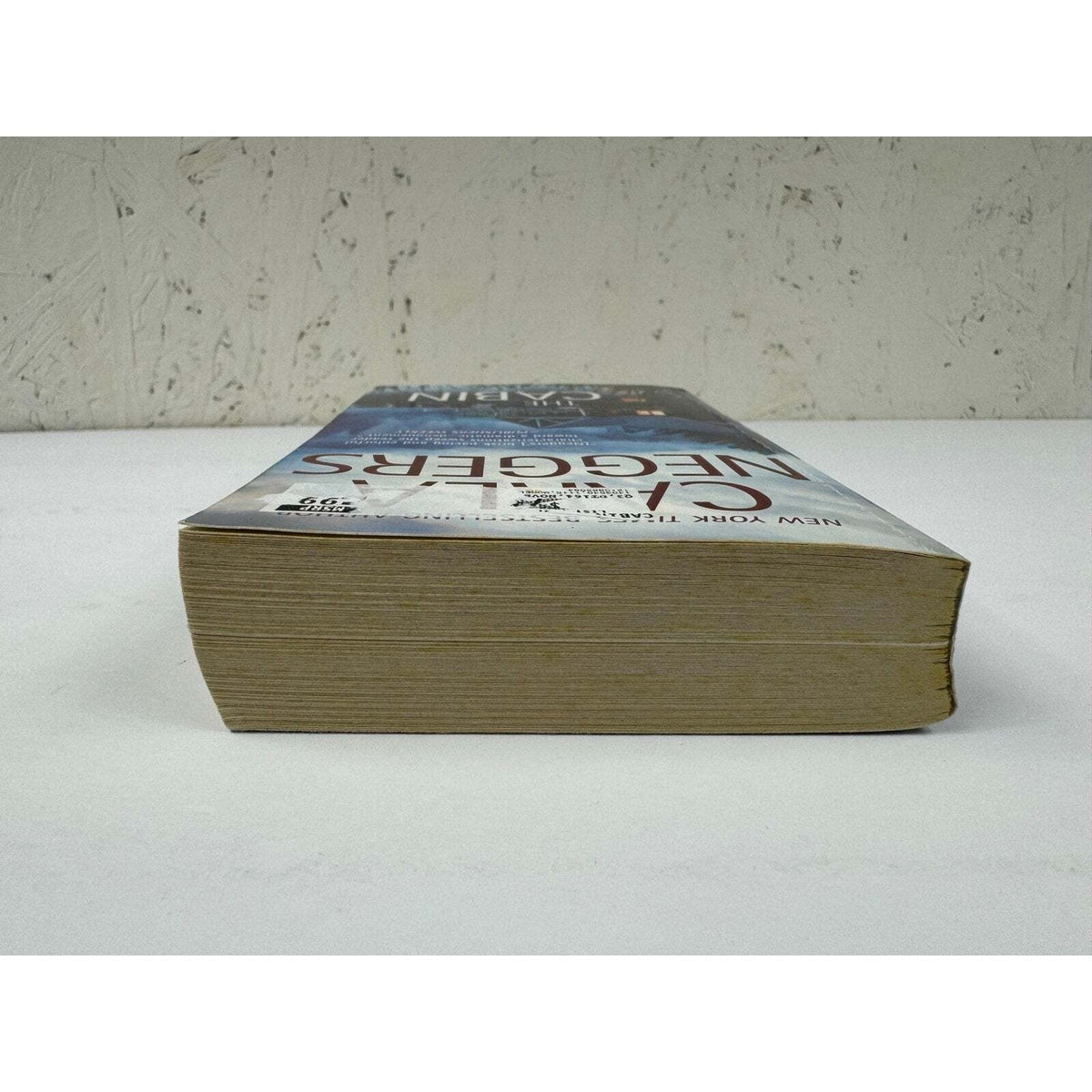 The Cabin by Carla Neggers (Paperback) - Image 6