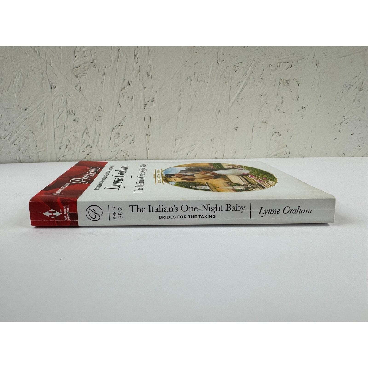The Italian's One-Night Baby by Lynne Graham (Paperback) - Image 3