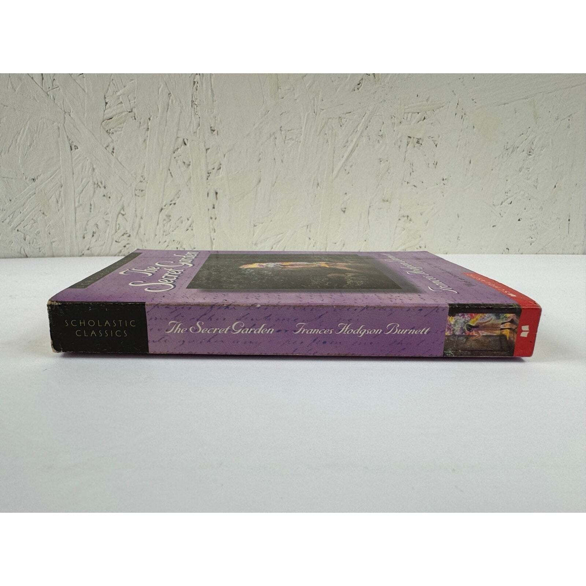 The Secret Garden by Frances Hodgson Burnett (Paperback) - Image 3
