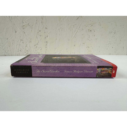 The Secret Garden by Frances Hodgson Burnett (Paperback) - Image 3