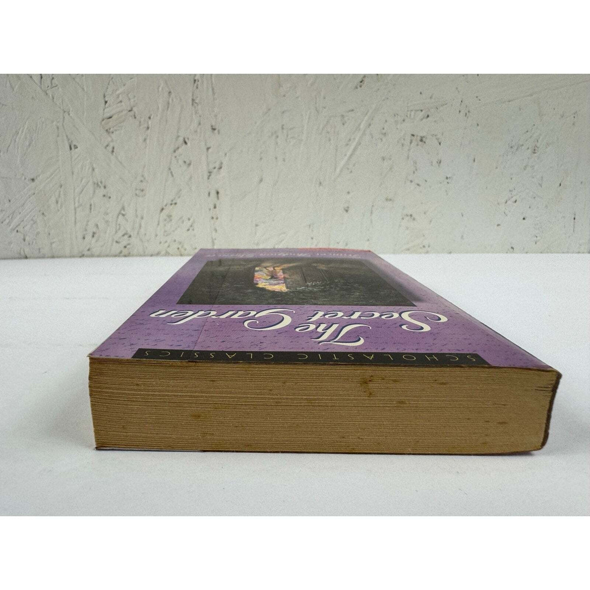 The Secret Garden by Frances Hodgson Burnett (Paperback) - Image 6