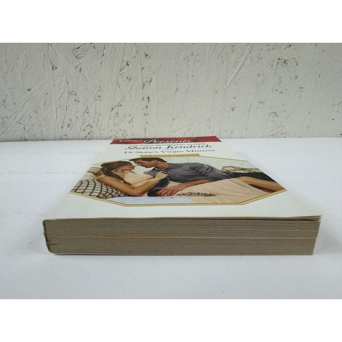 Di Sione's Virgin Mistress by Sharon Kendrick (Paperback) - Image 4