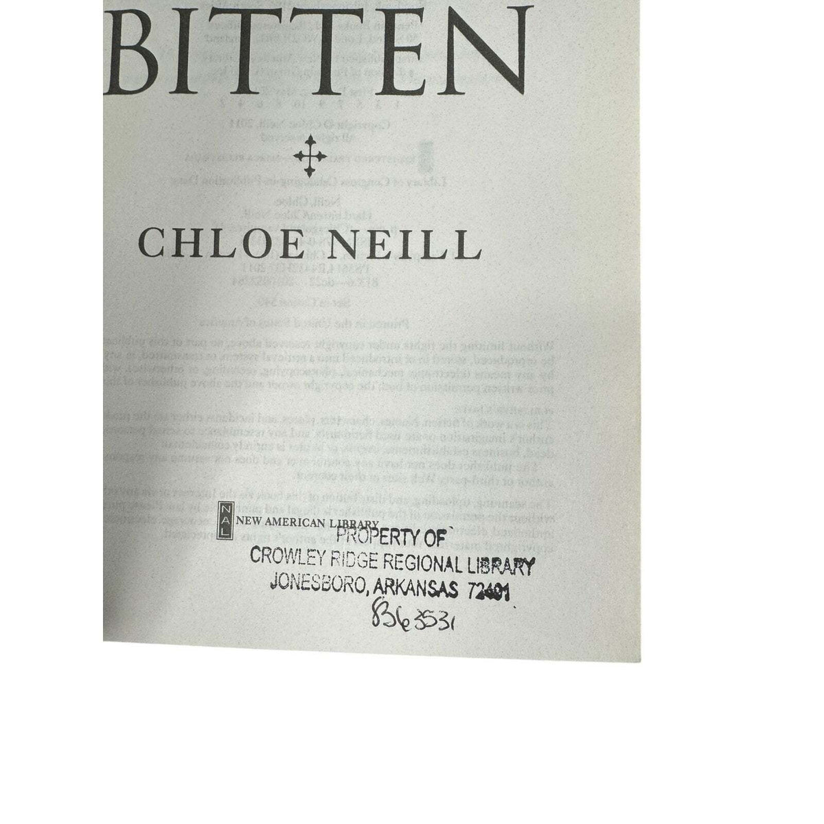 Hard Bitten by Chloe Neill (Paperback) - Image 8