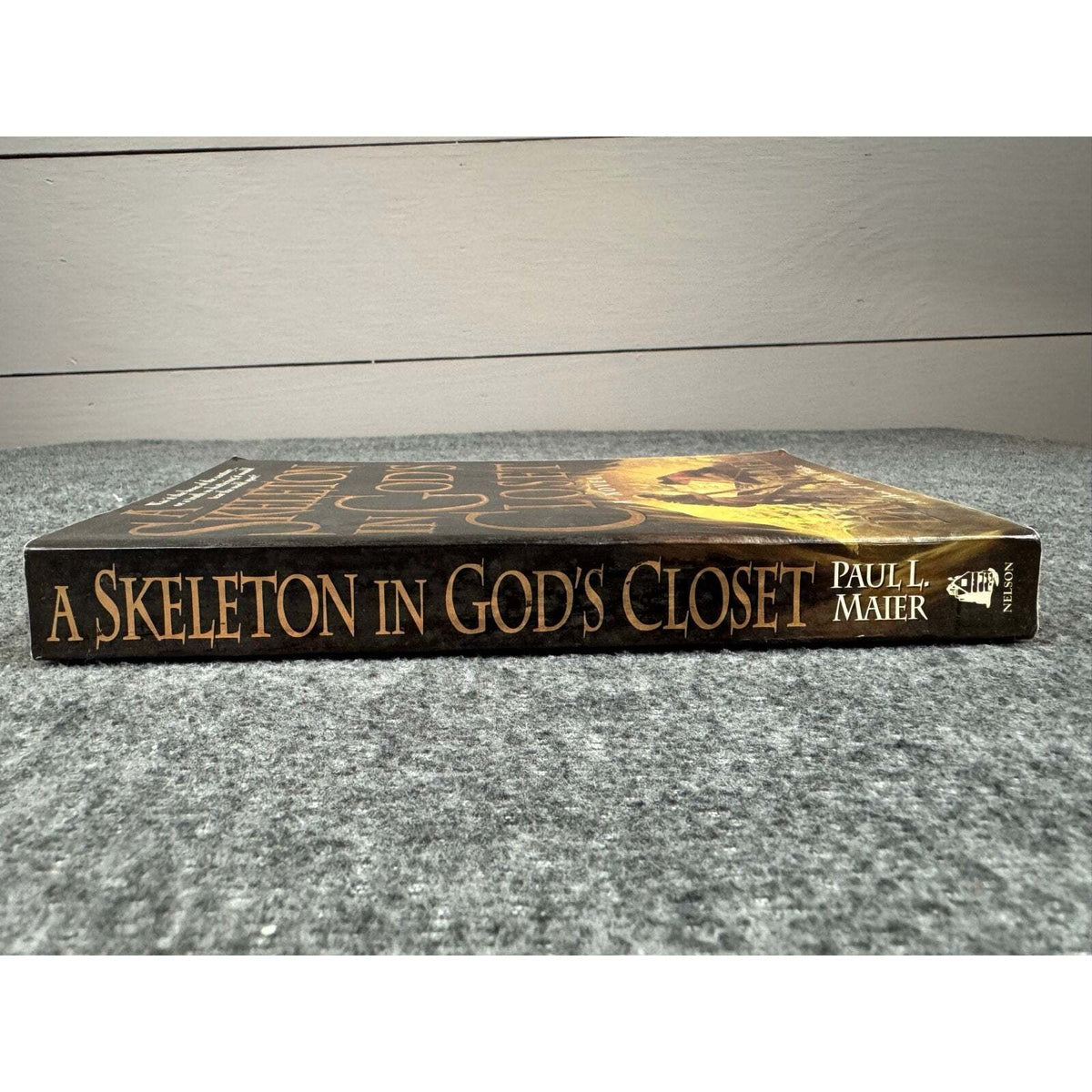 A Skeleton in God's Closet by Paul L. Maier (Paperback) - Image 3