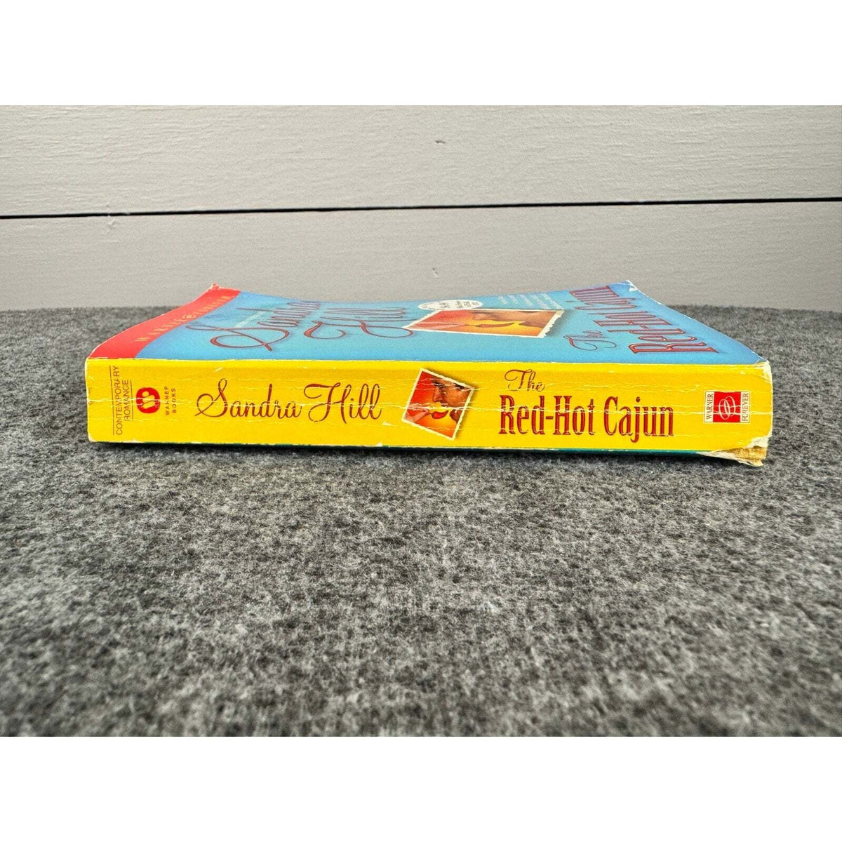 The Red-Hot Cajun by Sandra Hill (Paperback) - Image 3