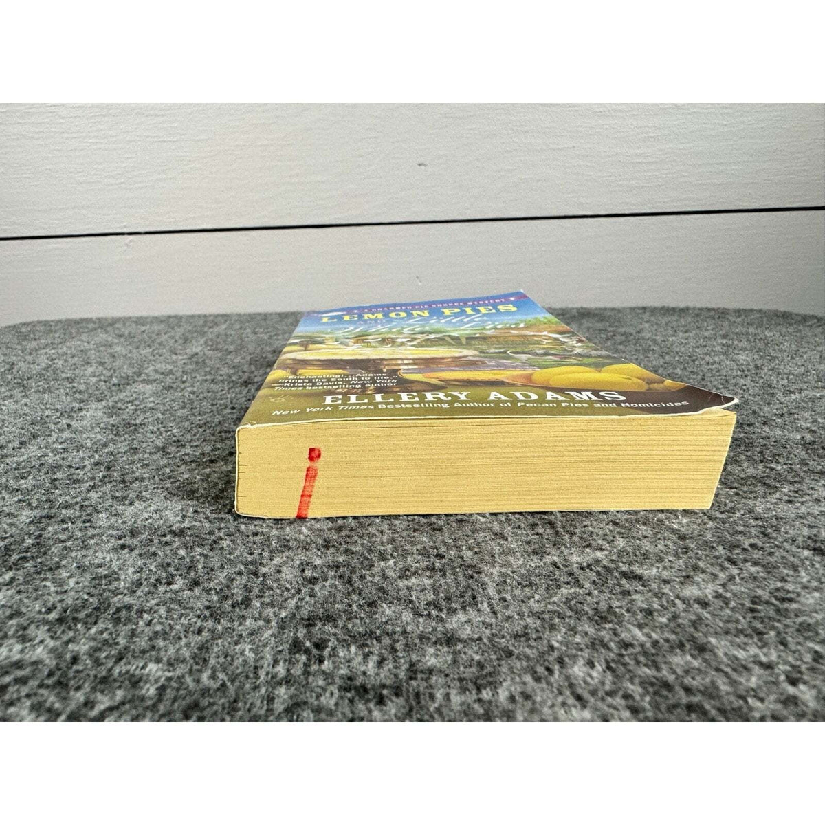 Lemon Pies and Little White Lies by Ellery Adams (Paperback) - Image 4