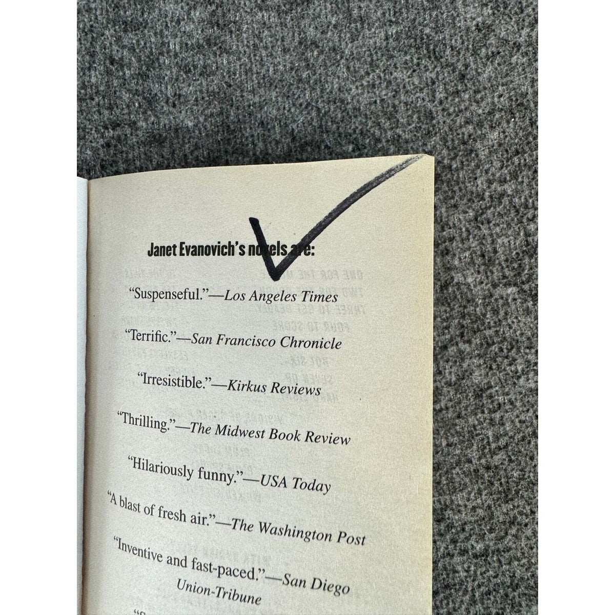 Hot Six & Seven Up by Janet Evanovich (Paperback) - Image 7
