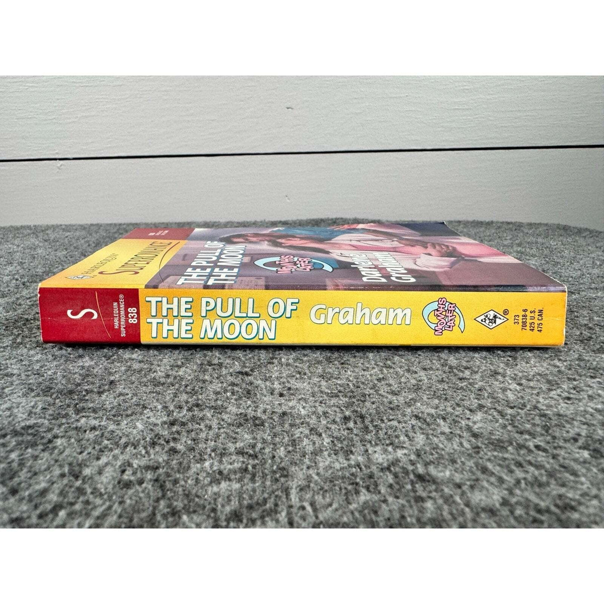 The Pull of the Moon by Darlene Graham (Paperback) - Image 3