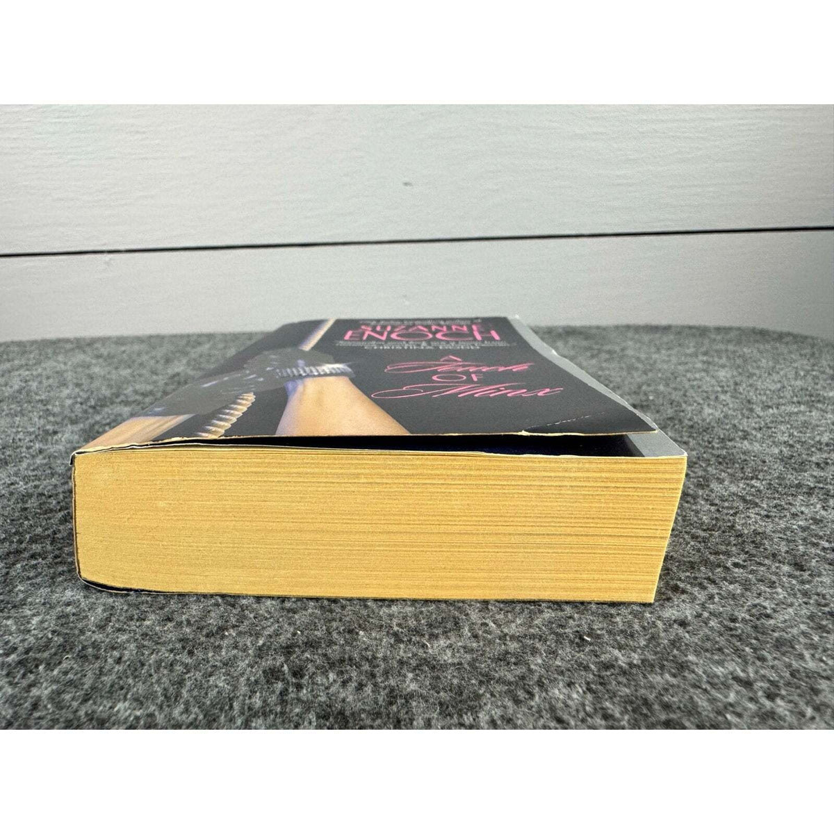A Touch of Minx by Suzanne Enoch (Paperback) - Image 4