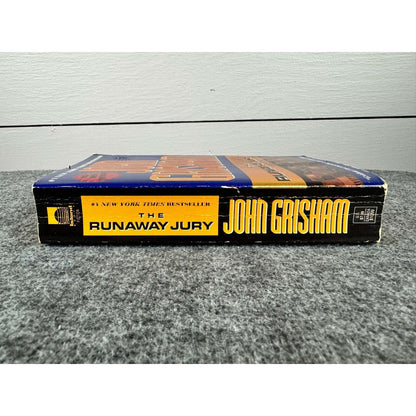 The Runaway Jury by John Grisham (Paperback) - Image 3