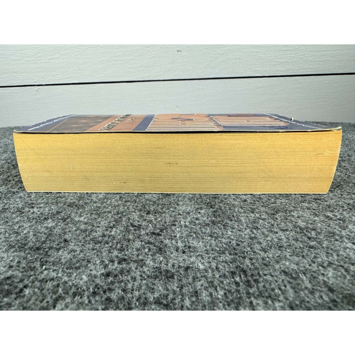 The Runaway Jury by John Grisham (Paperback) - Image 5