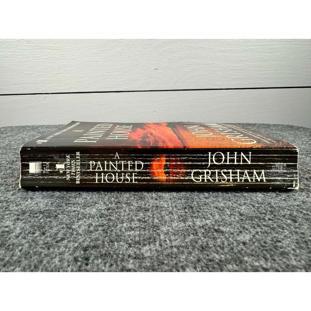 A Painted House by John Grisham (Paperback) - Image 3
