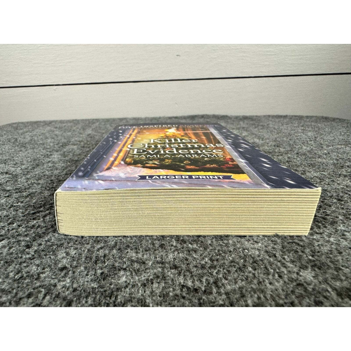 Killer Christmas Evidence by Sami A. Abrams (Paperback) (Large Print) - Image 4