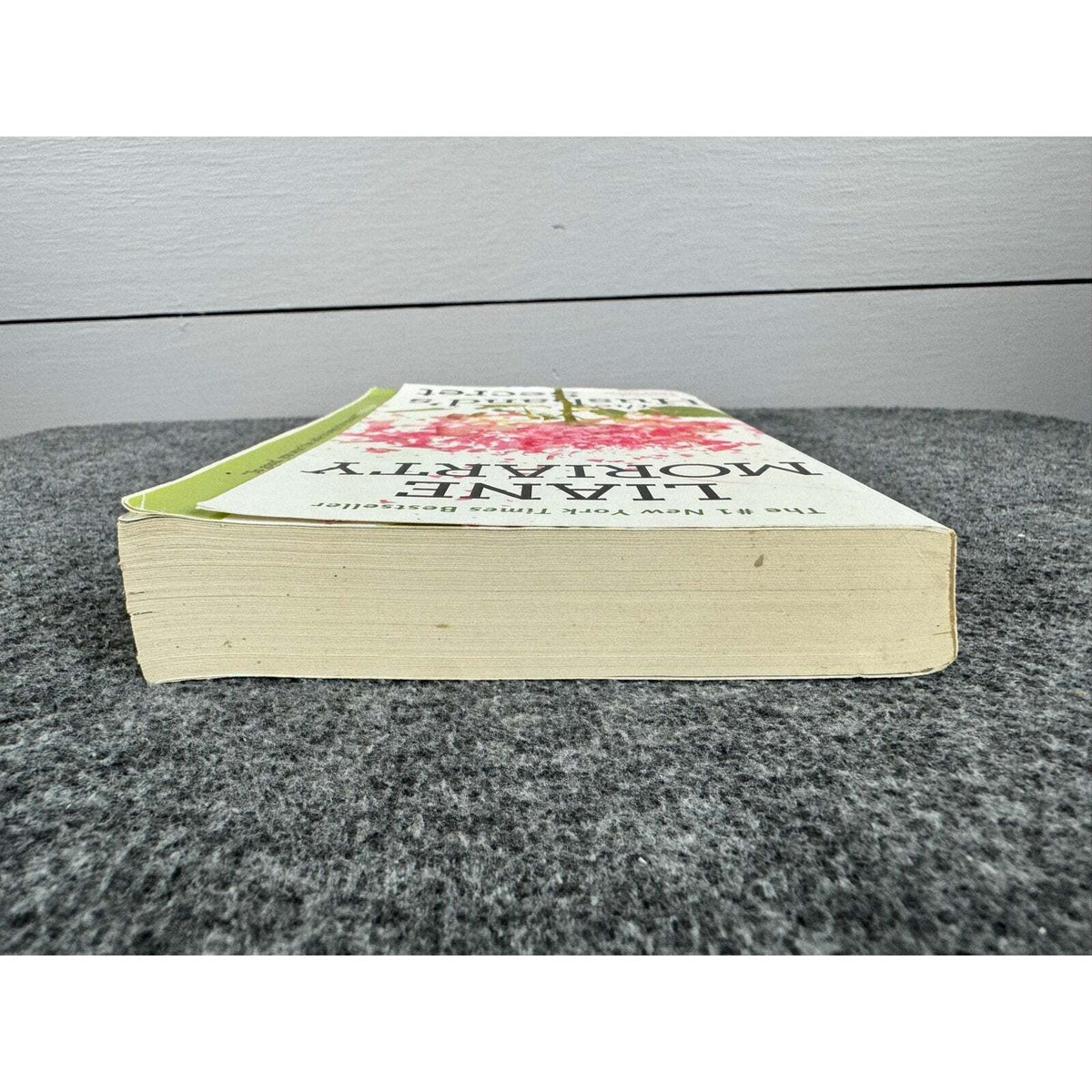 The Husband's Secret by Liane Moriarty (Paperback) - Image 6
