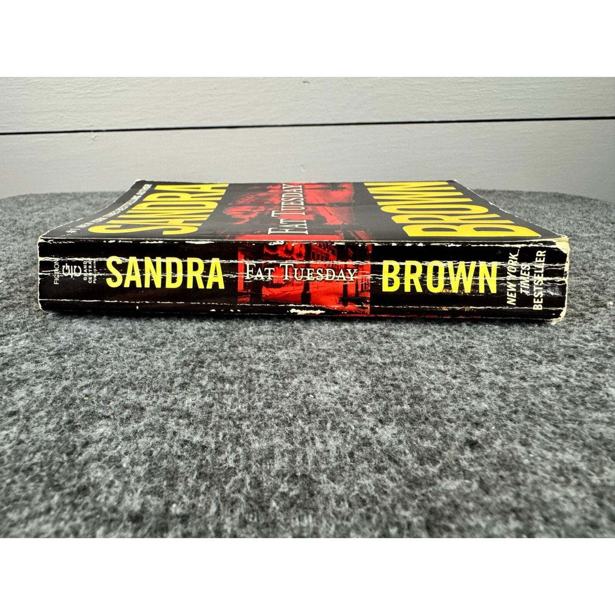 Fat Tuesday by Sandra Brown (Paperback) - Image 3