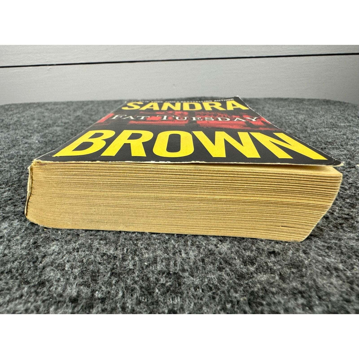 Fat Tuesday by Sandra Brown (Paperback) - Image 4