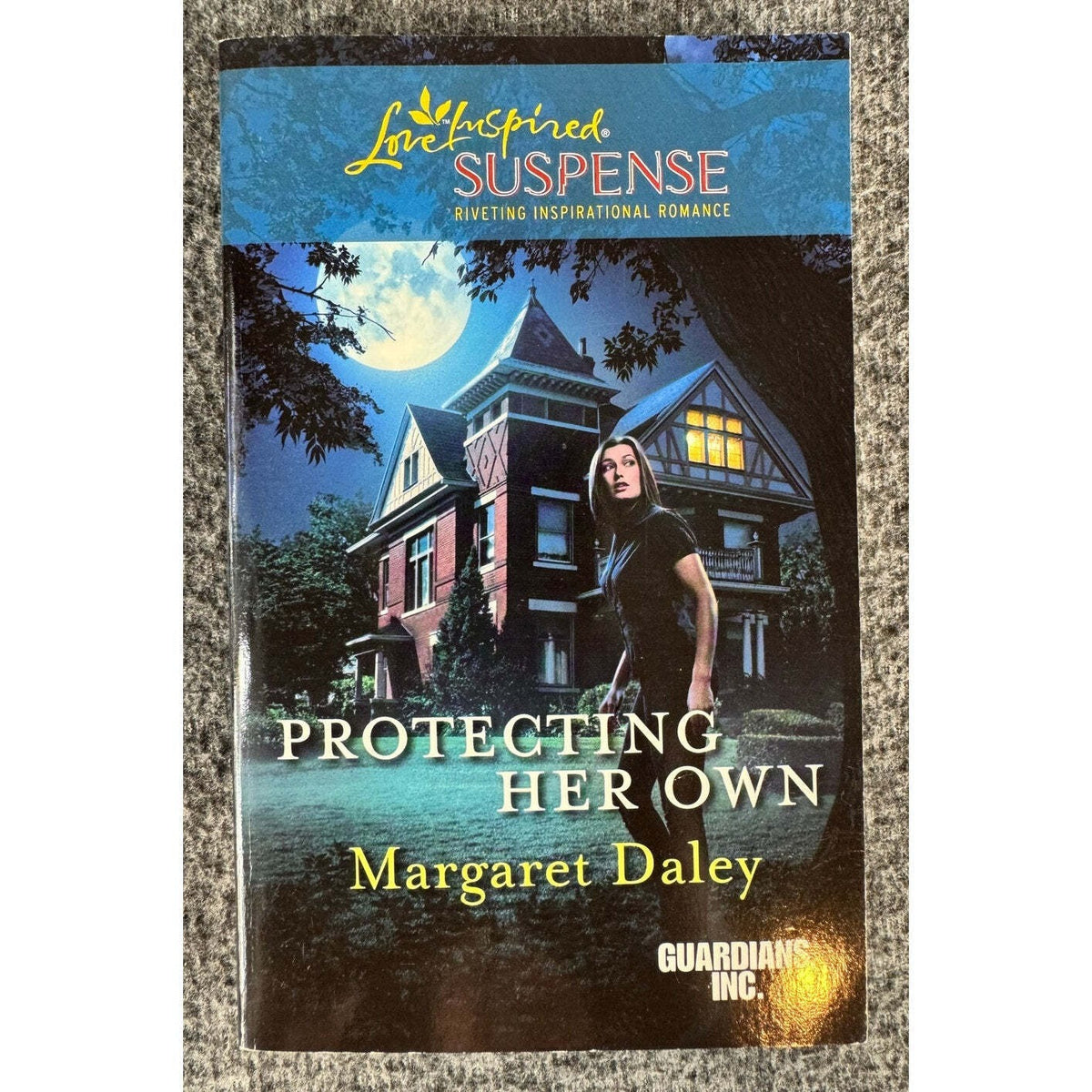 Protecting Her Own by Margaret Daley (Paperback) - Image 1