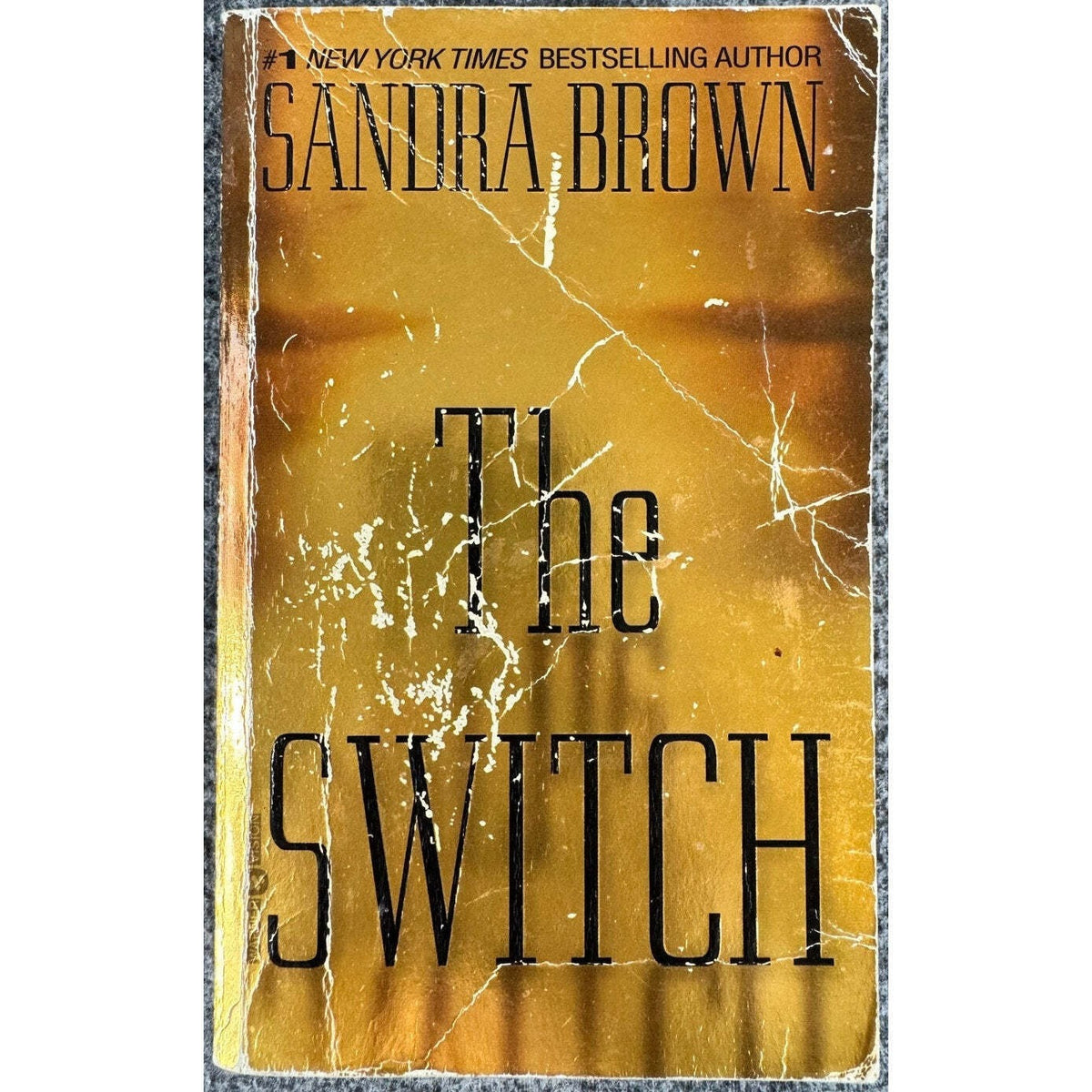 The Switch by Sandra Brown (Paperback) - Image 1