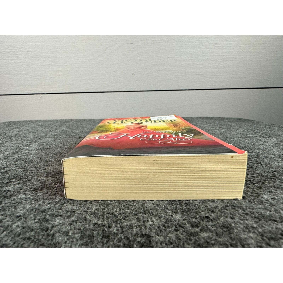 The Lady Travelers Guide to Happily Ever After by Victoria Alexander (Paperback) - Image 4