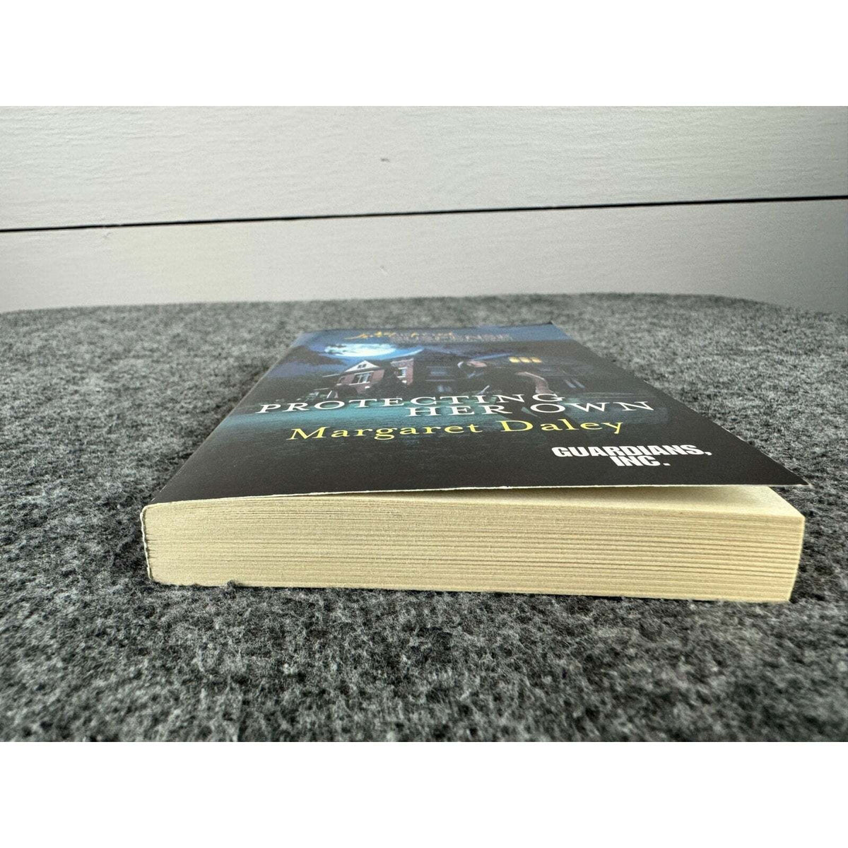 Protecting Her Own by Margaret Daley (Paperback) - Image 4