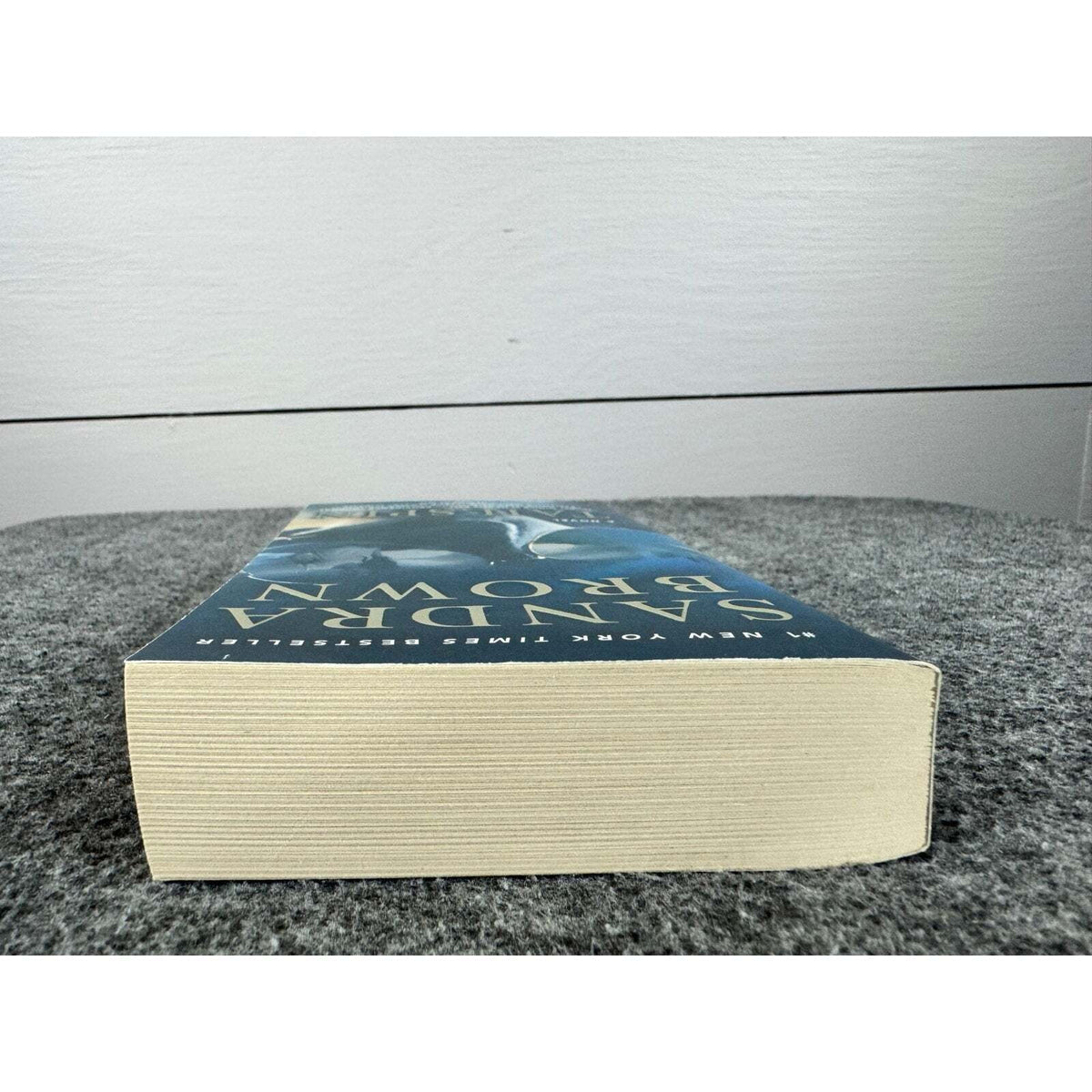 Tailspin by Sandra Brown (Paperback) - Image 6