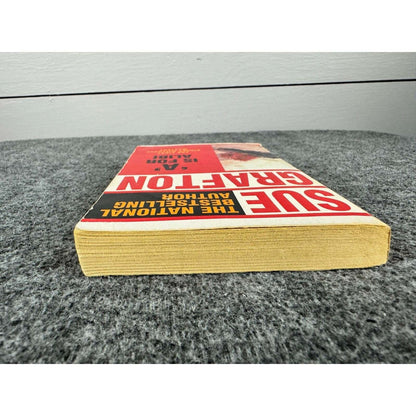A is for Alibi by Sue Grafton (Paperback) - Image 6