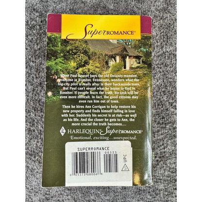 House of Strangers by Carolyn McSparren (Paperback) - Image 2