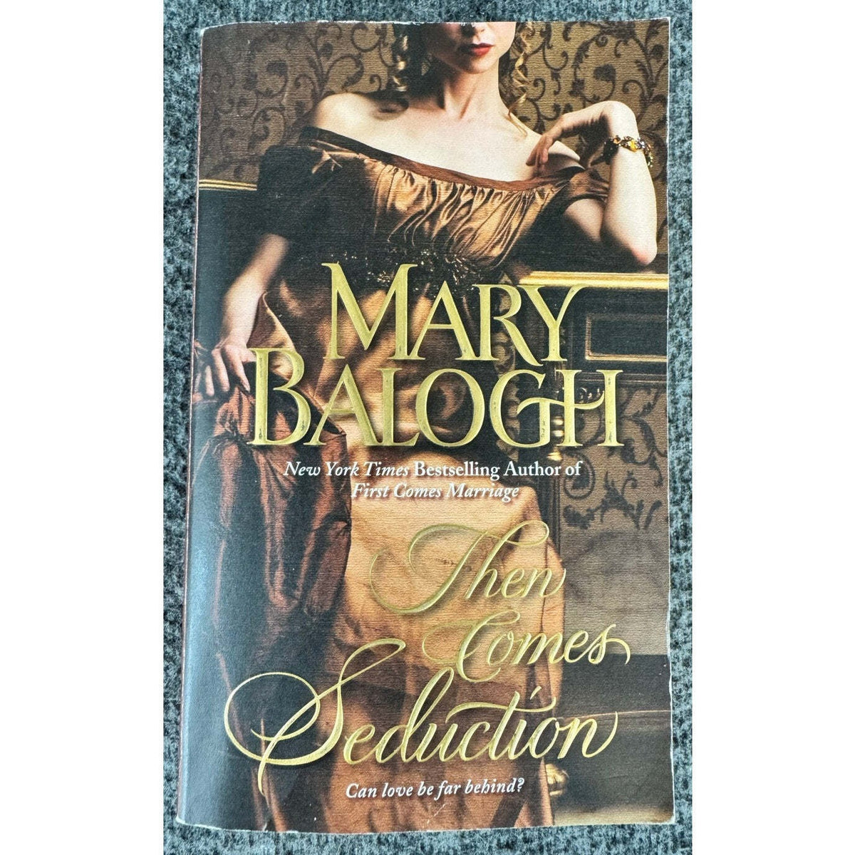 The Comes Seduction by Mary Balogh (Paperback) - Image 1