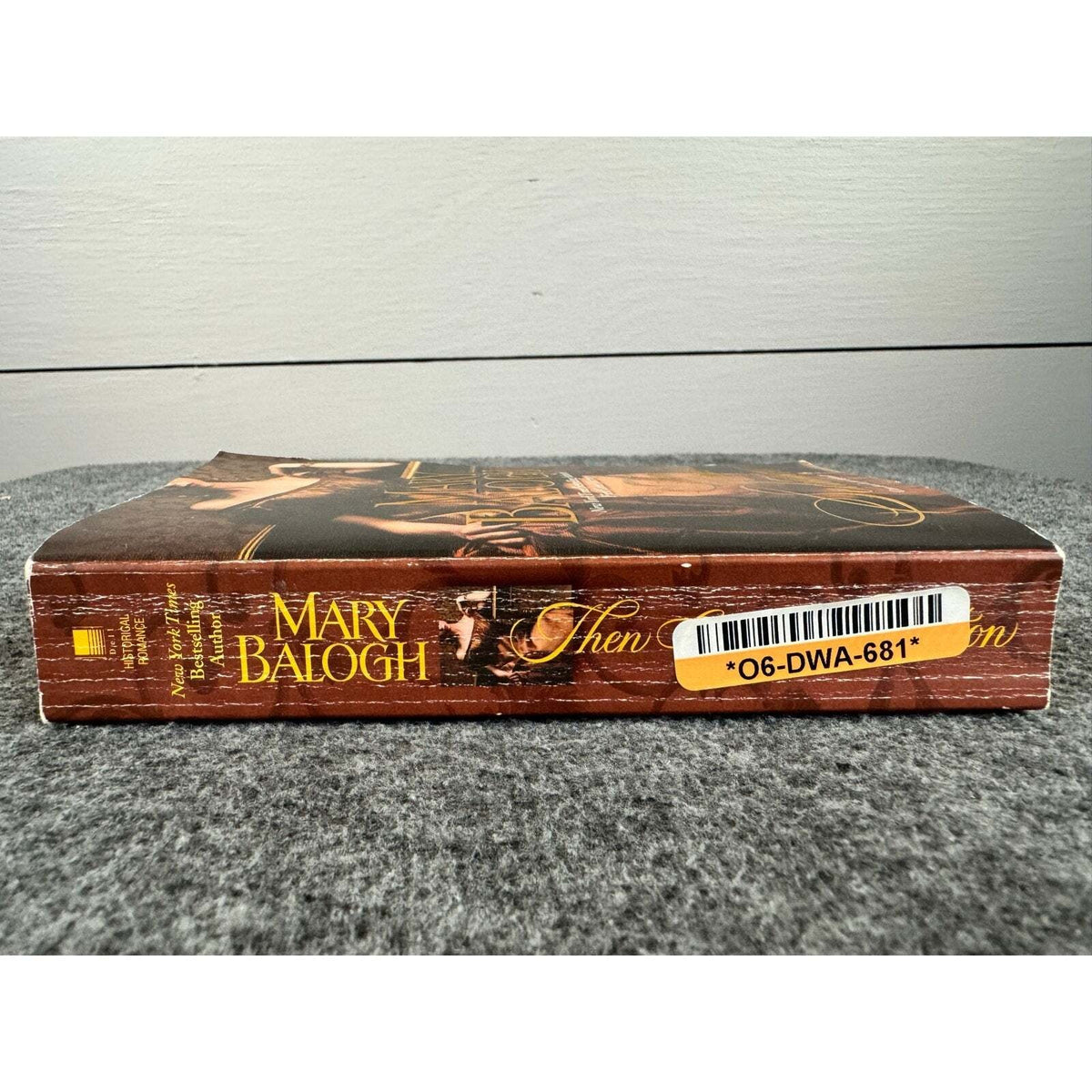 The Comes Seduction by Mary Balogh (Paperback) - Image 3