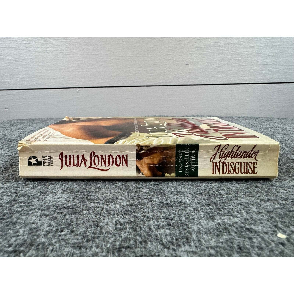 Highlander in Disguise by Julia London (Paperback) - Image 3