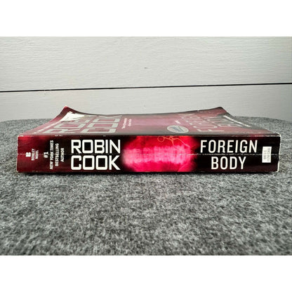 Foreign Body by Robin Cook (Paperback) - Image 3