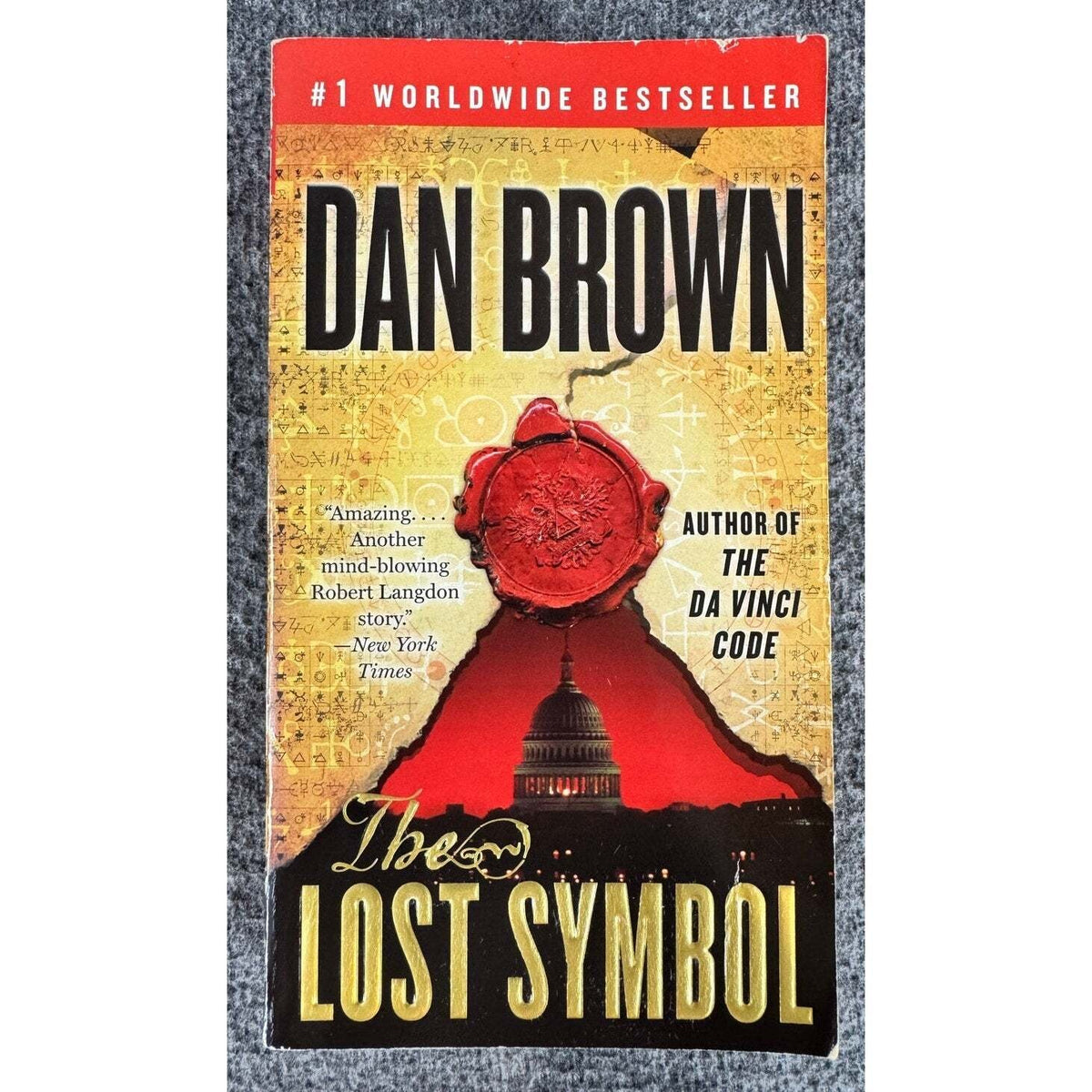 The Lost Symbol by Dan Brown (Paperback) - Image 1