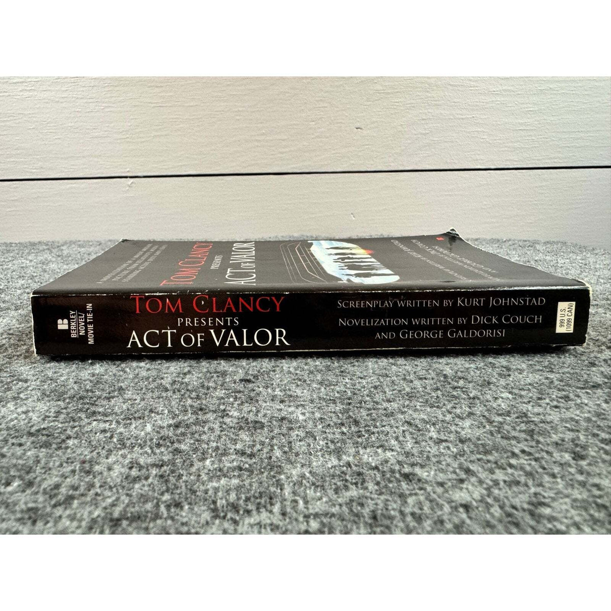 Tom Clancy Presents: Act of War by Dick Couch & George Galdorisi (Paperback) - Image 3