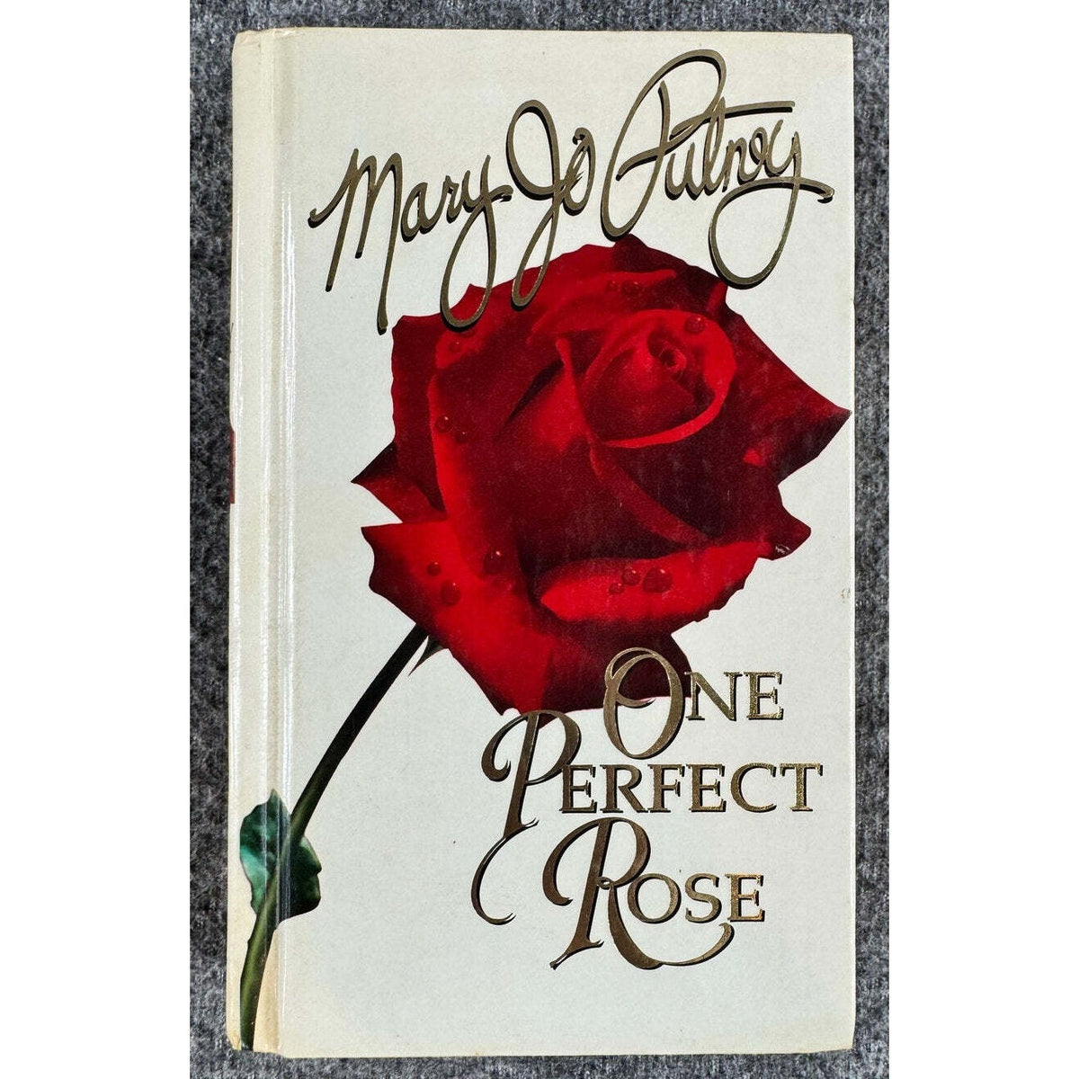 One Perfect Rose by Mary Jo Putney (Hardcover) - Image 1