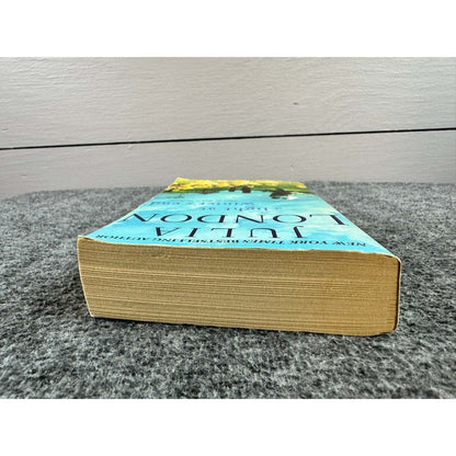 A Light at Winter's End by Julia London (Paperback) - Image 6