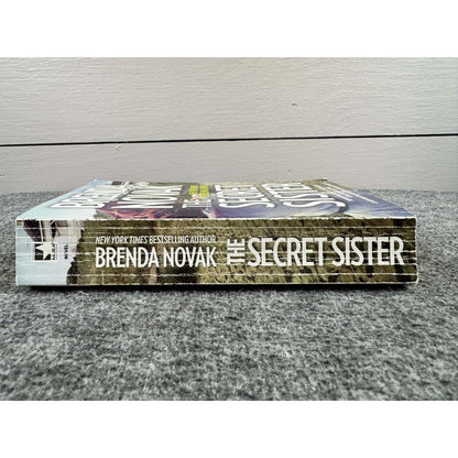 The Secret Sister by Brenda Novak (Paperback) - Image 3