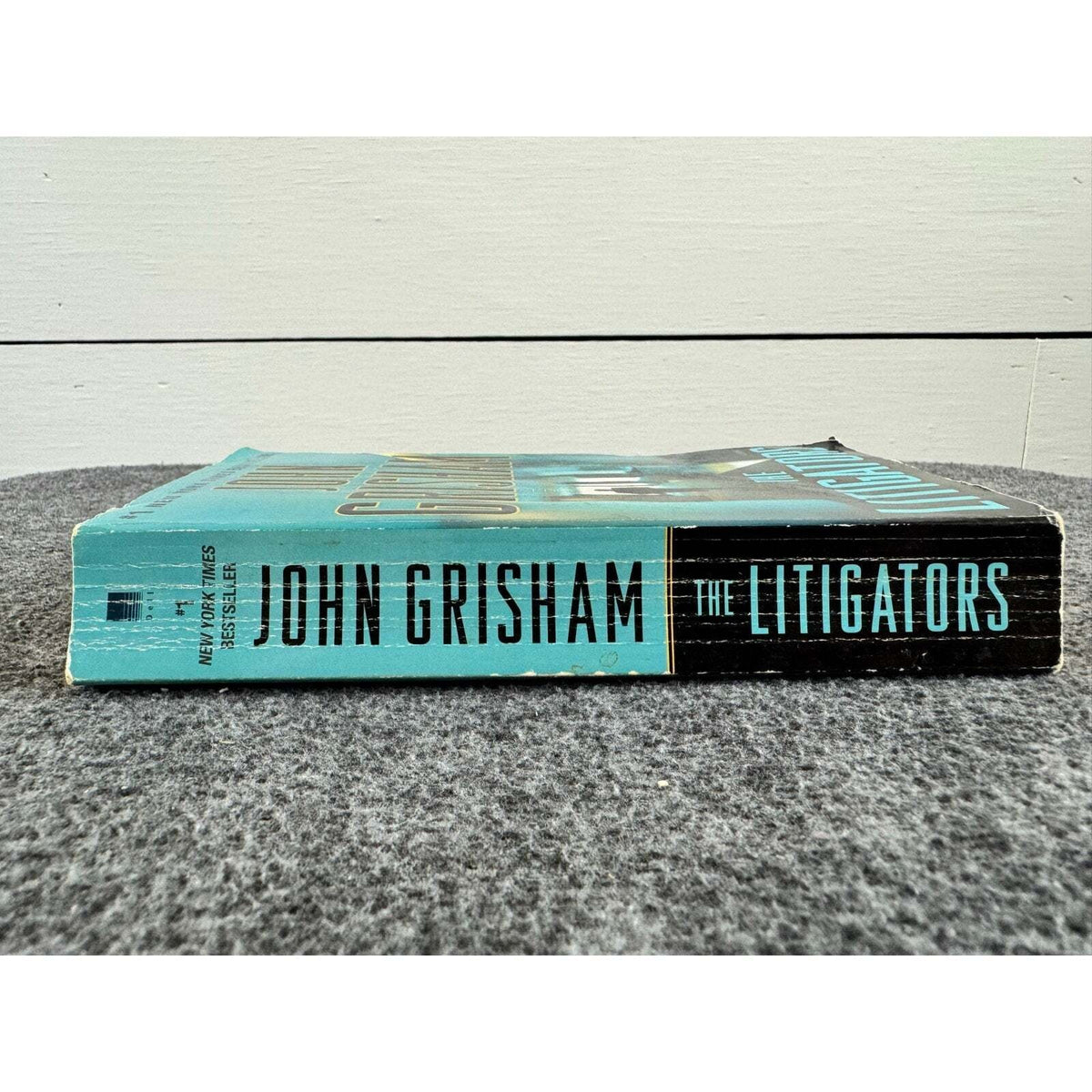 The Litigators by John Grisham (Paperback) - Image 3