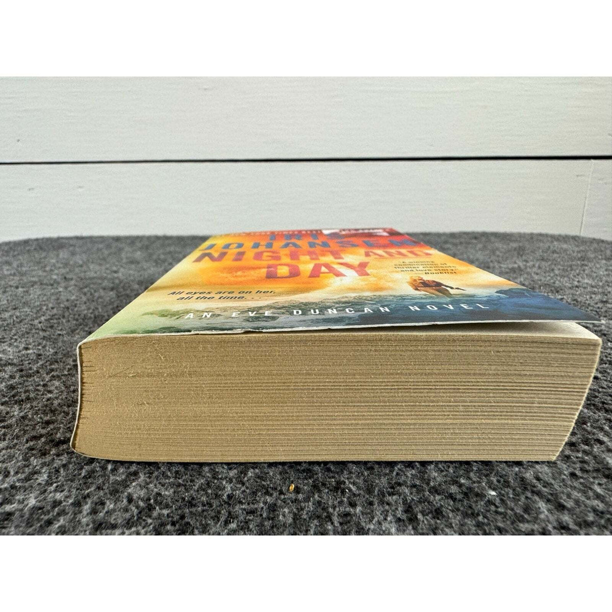 Night and Day by Iris Johansen (Paperback) - Image 4