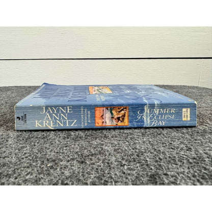 Summer in Eclipse Bay by Jayne Ann Krentz (Paperback) - Image 3