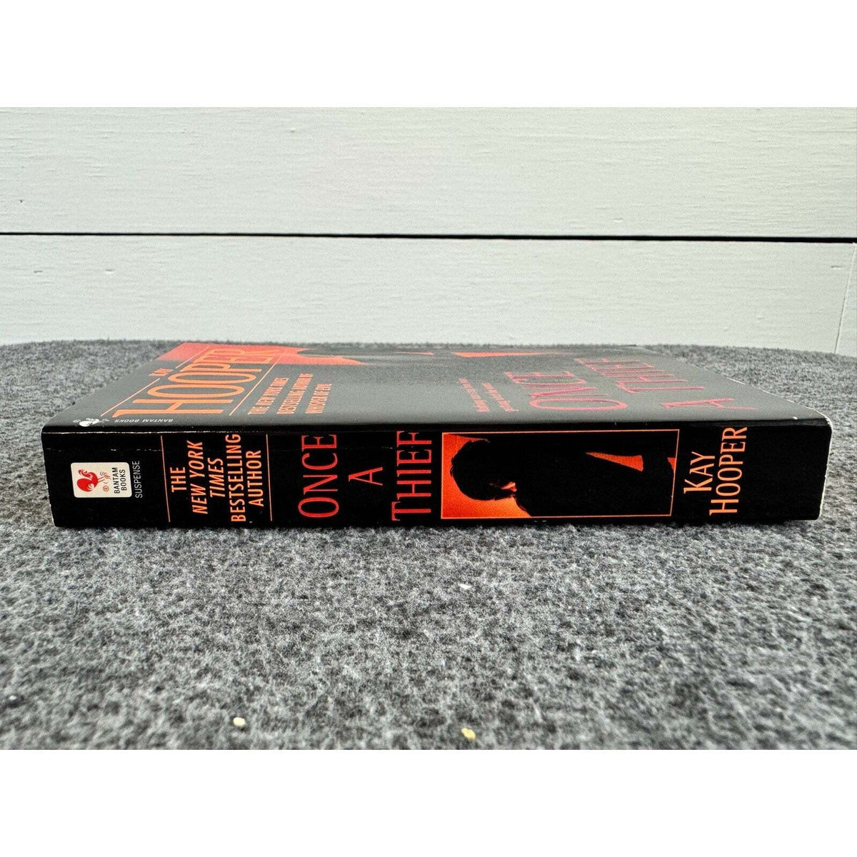 Once a Thief by Kay Hooper (Paperback) - Image 3