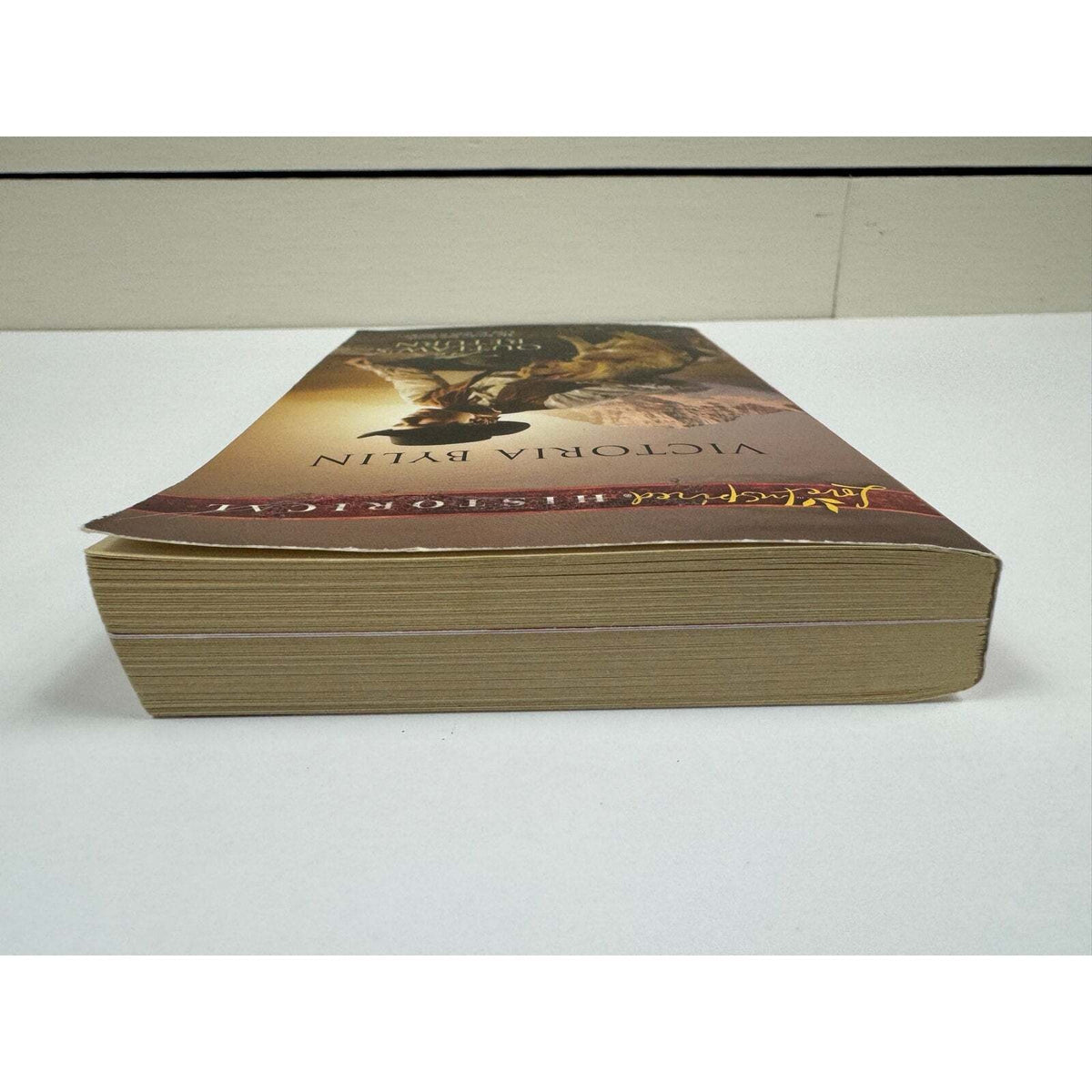 The Outlaw's Return by Victoria Bylin (Paperback) - Image 6
