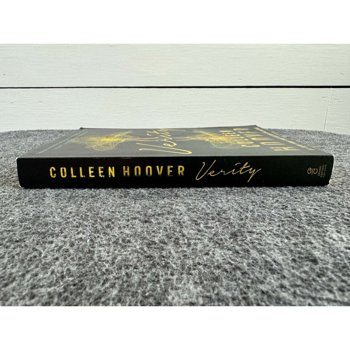 Verity by Colleen Hoover (Paperback) - Image 3
